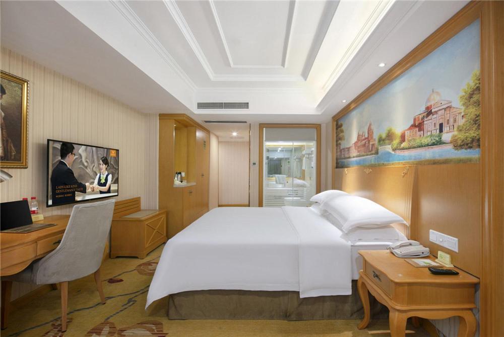 Vienna Hotel Zhengzhou Zhongyuan Futa Exterior foto