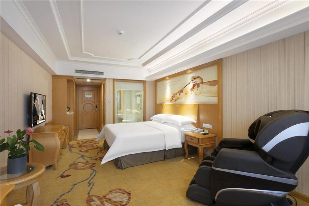 Vienna Hotel Zhengzhou Zhongyuan Futa Exterior foto
