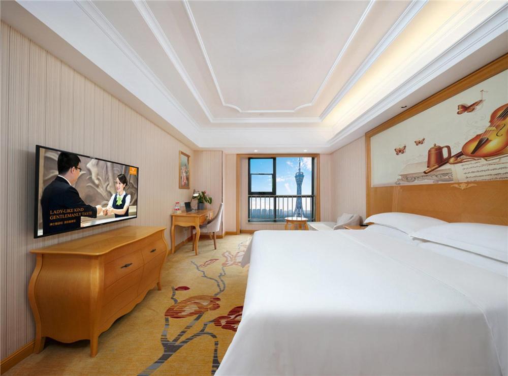 Vienna Hotel Zhengzhou Zhongyuan Futa Exterior foto